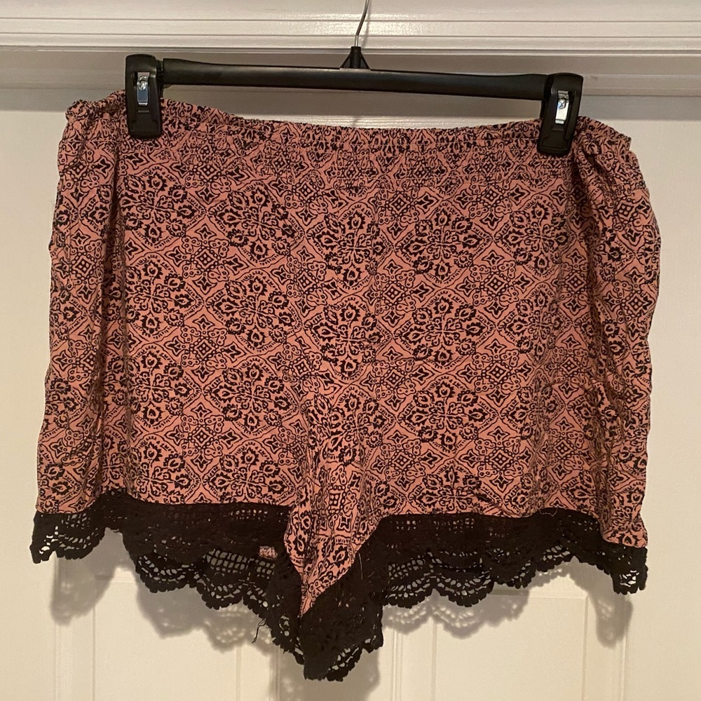 Forever21+ || Shorts || Size: 1X